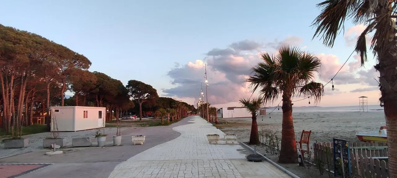 Kryemëdhej Kompleks Alb Adriatik Desiree' House